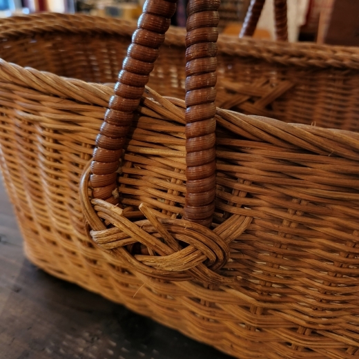 ヴィンテージな籐編みバスケット（買い物かご）　4