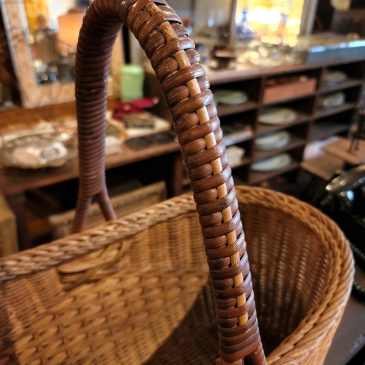 ヴィンテージな籐編みバスケット（買い物かご）　5